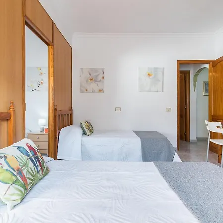 3 Bedrooms Familieshi King Routes Wifi Apartman *