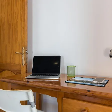Apartman 3 Bedrooms Familieshi King Routes Wifi Aldea Blanca
