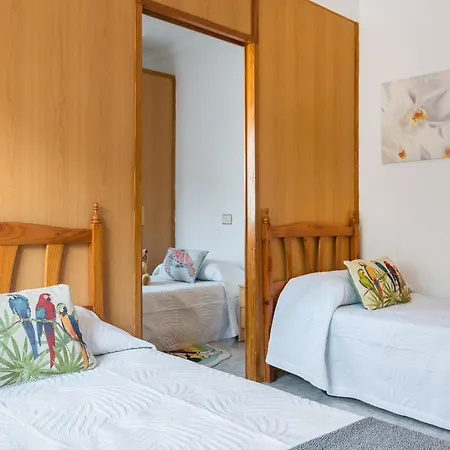 3 Bedrooms Familieshi King Routes Wifi Apartman